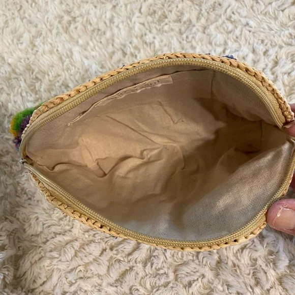 NWT 🏳️‍🌈 Mar Y Sol Straw Mulitcolored Clutch with Pom Pom